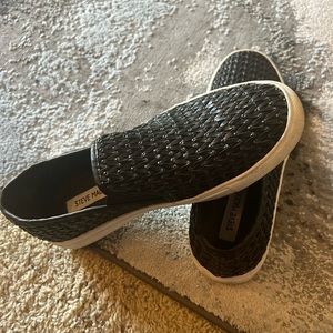 Black Steve Madden slip on shoes